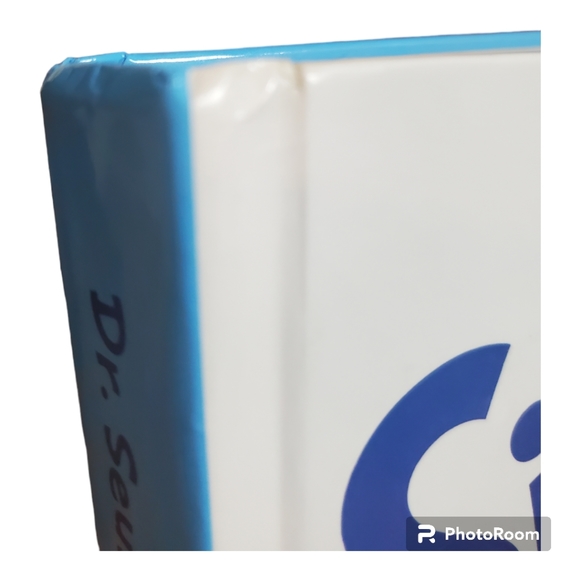 Six by Seuss - A Treasury of Dr Seuss Classics - Hardcover - Picture 5 of 16